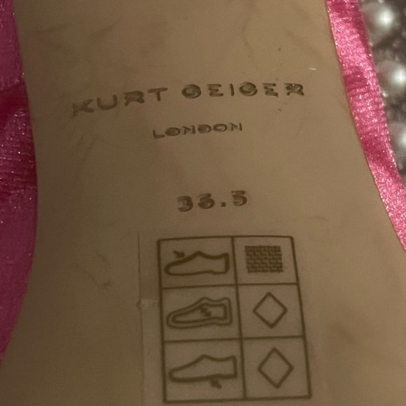 Fall ready! Gorgeous! 💕New Kurt Geiger pink velvet “Belgravia” bow pumps heel! - Picture 8 of 12